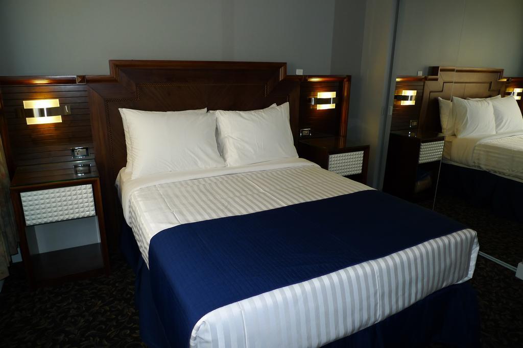 The Deluxe Hotel Vancouver Luaran gambar